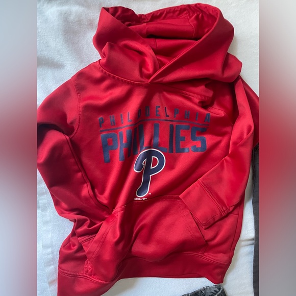 Boys 6/7 Bundle - Phillies Hoodie, Cotton Flannel, Navy Tee, Shorts, Pull Pants - Picture 5 of 16